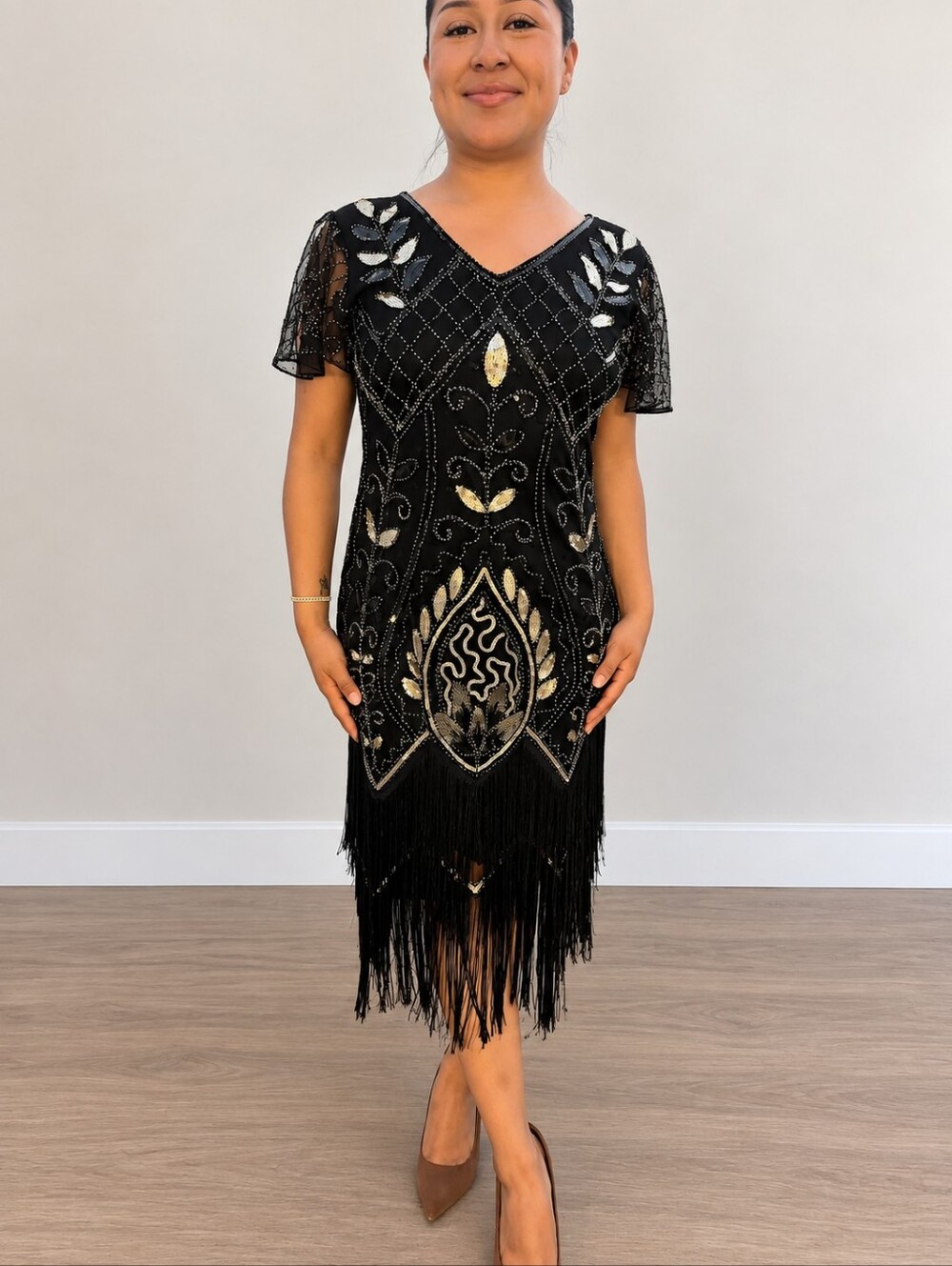 Fundaisy Black Sequin Beaded Fringe Flapper Style Dress. Size Large